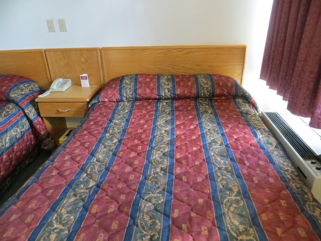 City Centre Motel Vancouver Room photo