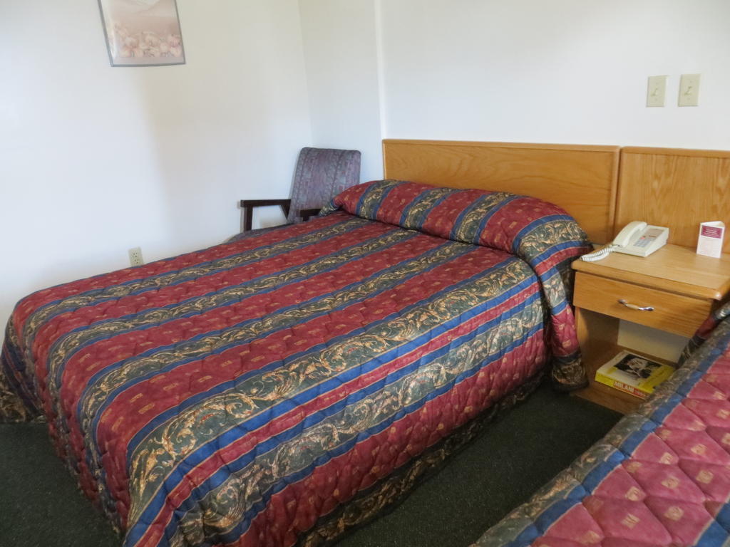 City Centre Motel Vancouver Room photo
