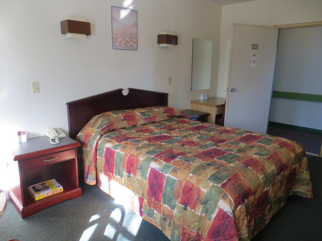 City Centre Motel Vancouver Room photo